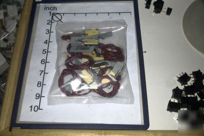 New switches, bag lot-7, limit type, 3-5A, #4008