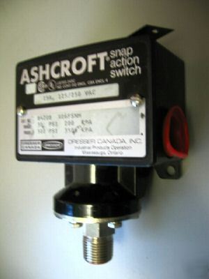 New ashcroft differential pressure switch B420B 30 psi 