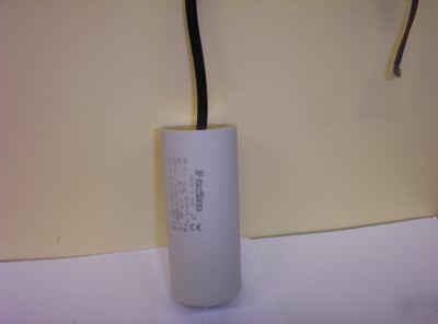 Motor run capacitor 25UF 400/450 volts with flying lead