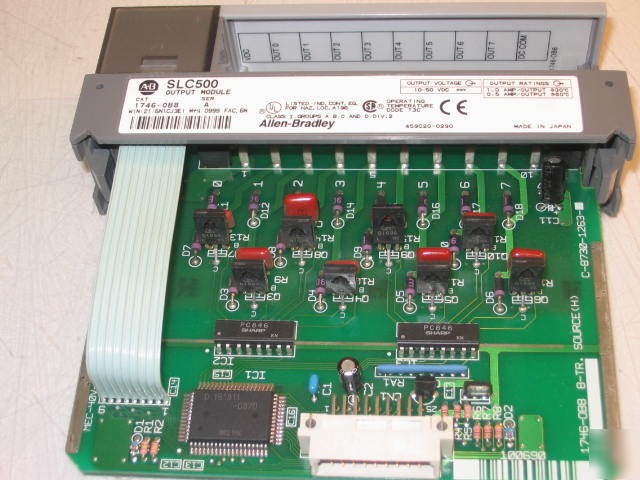 Allen bradley SLC500 1746-OB8 output module series a