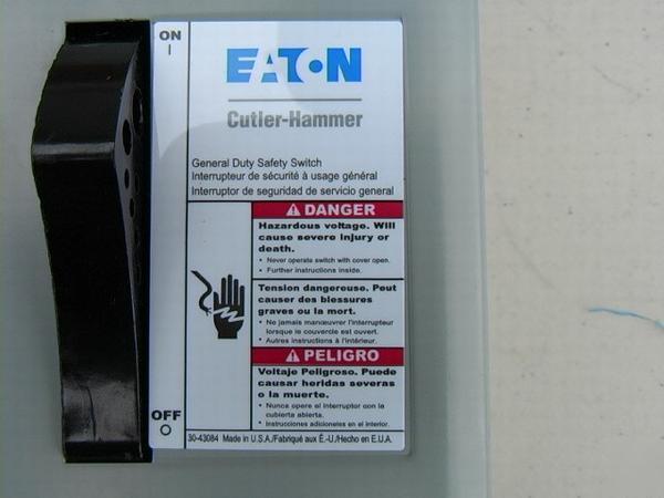 Eaton cutler hammer safety switch electric 30 amps 240V