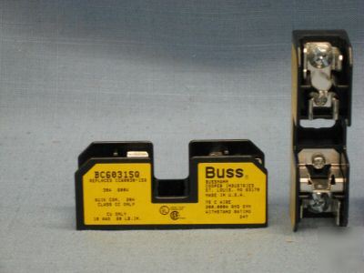 Bussmann box of 10 600V 30A fuseblocks BC6031SQ