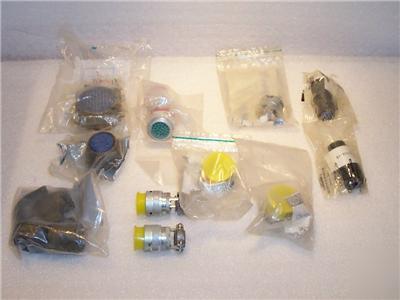 New 11 piece lot of burndy and amphenol connectors