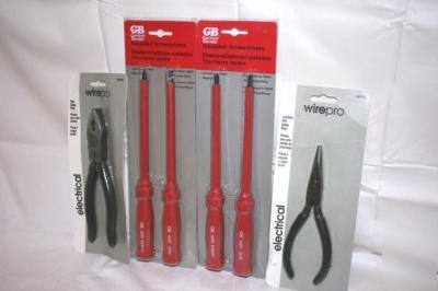4 electrician hand tools insulated screwdrivers pliers