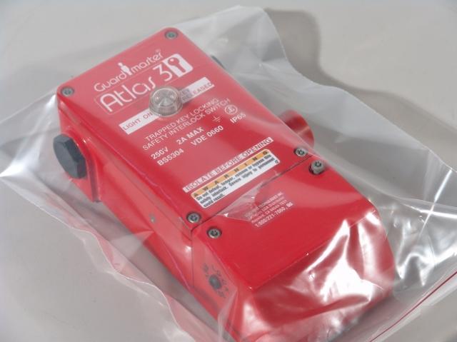 Gaurd master safety interlock switch BS5304 VDE0660 