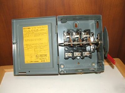 Eaton cutler hammer safety switch 30 amps 240VOLTS