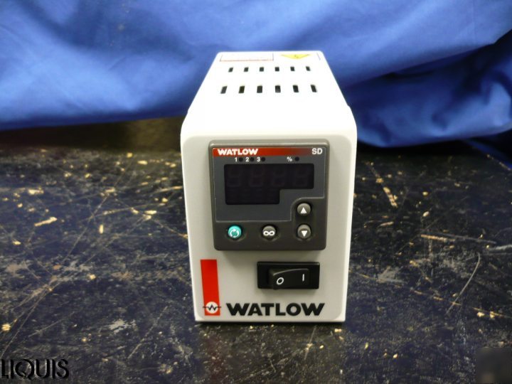 Watlow syst-5127-0000 temperature controller
 