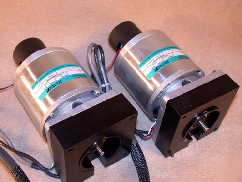 2 reliance electric electrocraft servo motors M1140 