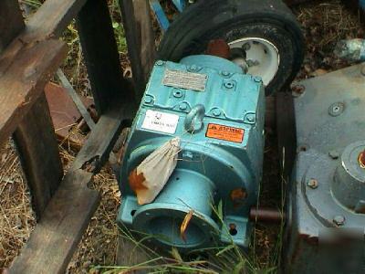 Planetary reducer 150:1 V5 mount 13700 in lb winch