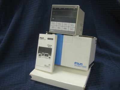 Fuji PYZ9 1/4 din temperature controller 