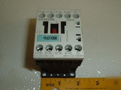 Siemens contactor 3RH1122-1BB40 10 amp 600VAC