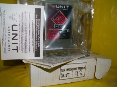 Unit ufc-8565 digital ultraclean metal seal SIH4 *