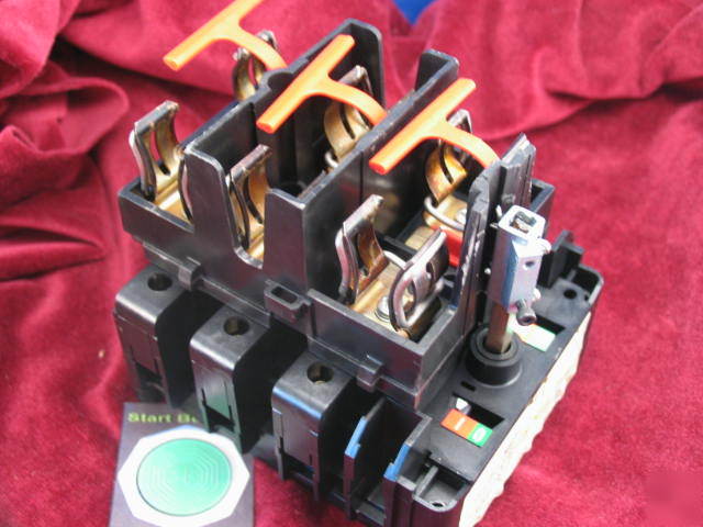 9421 ND3 /a square d 600V 60AMP fused disconnect switch