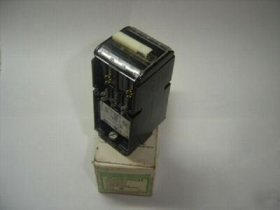 General electric CR120K40002AA type k relay 115V 