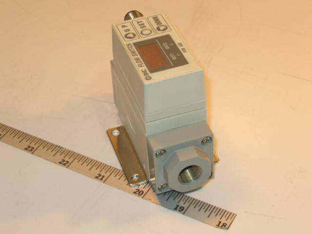Smc pneumatic air flow switch PFA710-02-27 combo unit