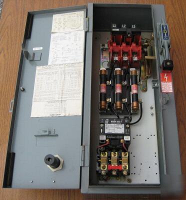 Square d 8538/sbg-13 size 0 combination starter box 30A