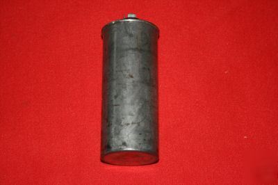 Dual capacitor 440VOLTS round 60HZ SFS4435A14 excellent