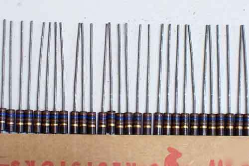 40) 160 ohm 1/2W carbon composition resistors 5%