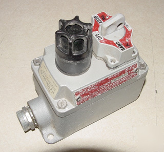 Appleton explosion proof hand off auto switch station