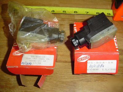 New herion connector 05-854-18, 2 pieces, in box