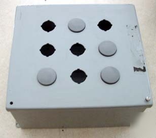 Hoffman push button enclosure e-9PBY25 9 hole