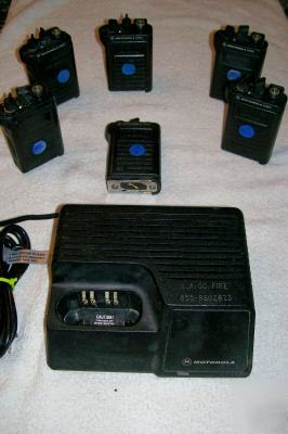 Lot six 6 motorola saber 1 uhf 458-490MHZ submersible