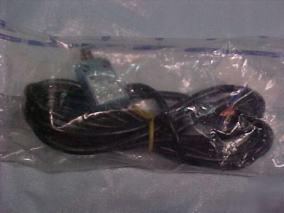 New telemecanique XCMA1033 limit switch 