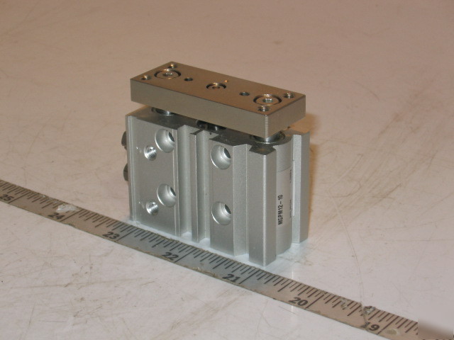 New smc compact guide cylinder, slide bearing MGPM12-10