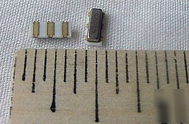 Surface mount ceramic resonator 3.58MHZ 3.58 mhz (15)