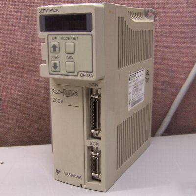 Yaskawa servopack sgd-04AS servo drive 230 v 