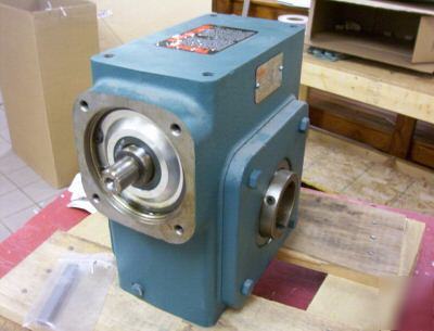 Dodge adaptable tigear rightangle c-face reducer 25:1