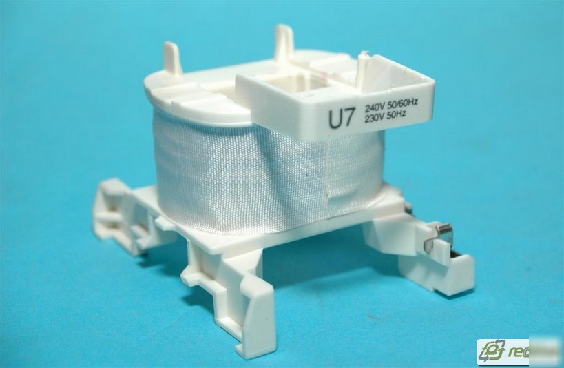 LXD1U7 telemecanique 230VAC coil for LC1D09-D32 contact