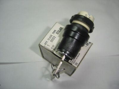 Square d 9001-D3L80 rotery key switch 3 pos 