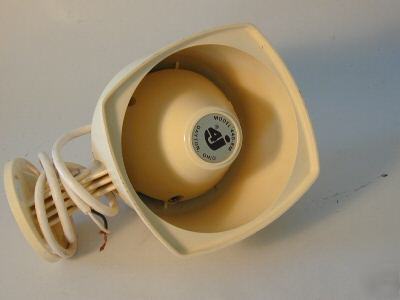 Thundering mini paging horn