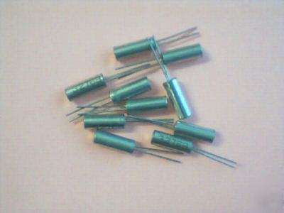 10 x 32768HZ watch type crystals / xtals (75P post uk)