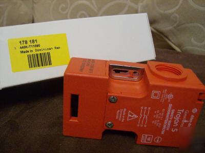 Allen bradley guardmaster trojan 5 safety switch