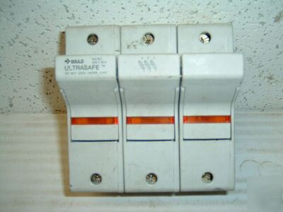 Gould-ultrsafe fuse holder US6J 3 pole 600 volt < 832C3