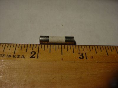 1 a 250 volt 5 x 20MM fast acting fuse (qty 100 ea)