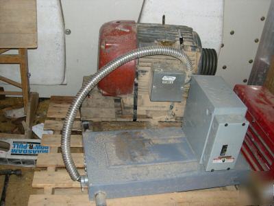 40 hp 220 volt phase converter & 200 amp square d box 