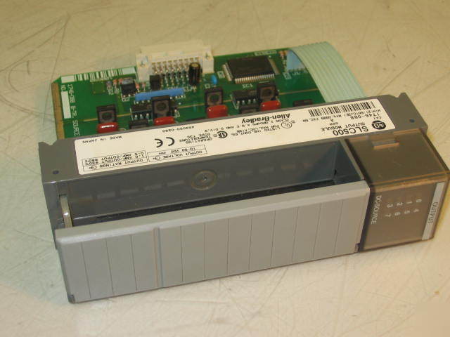 Allen bradley SLC500 1746-OB8 output module series a