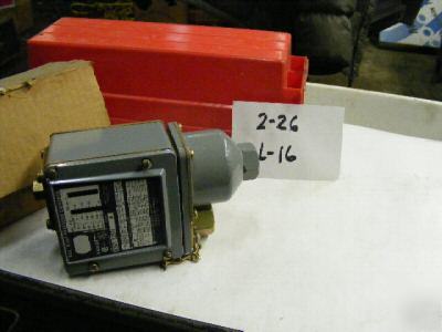  1 allen bradley 836TT251J pressure switch