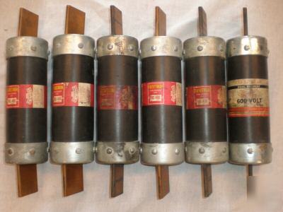 New lot of 160 fuses & used