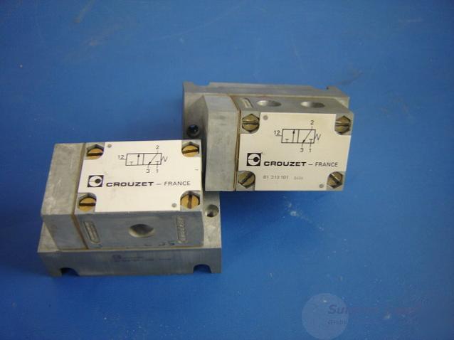 Crouzet 81 213 101 pneumatic air valve bodies qty=2