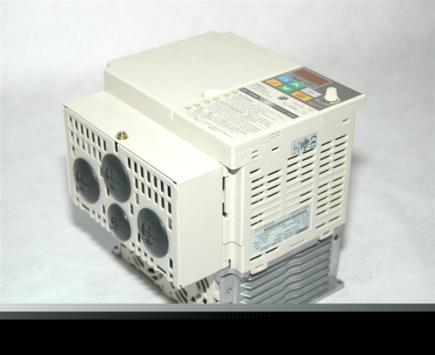 3.7KW 230V 1PH omron 3G3MV vfd motor drive 3G3MV-CB037