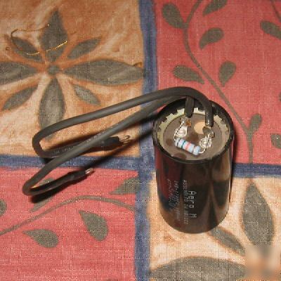 Aerom 145-174 microfarad 165 volt ac starting capacitor