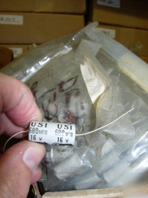Axial electrolytic capacitor 680MFD 16V 700PCS lot