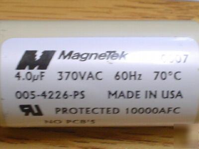 New 2 magntek 370V 4UF a/c motor run capacitors 