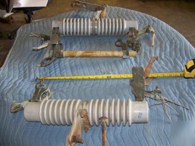 Lot of 6 ceramic highline insulators/fuses