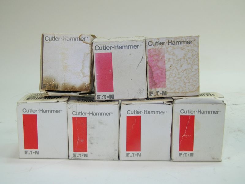 Lot cutler hammer 10250T1311 switches & 10250T1 blocks
