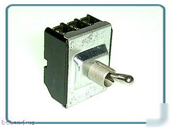 General purpose ac toggle switch - eaton c-h (box-0005)